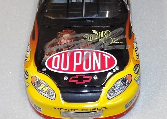 Action 1:24 Scale DuPont Race Car Jeff Gordon #24 Wizard of Oz Autographed - Image 2 of 4