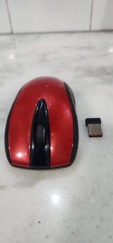 Logitech M525 Wireless Mouse Red - Tested