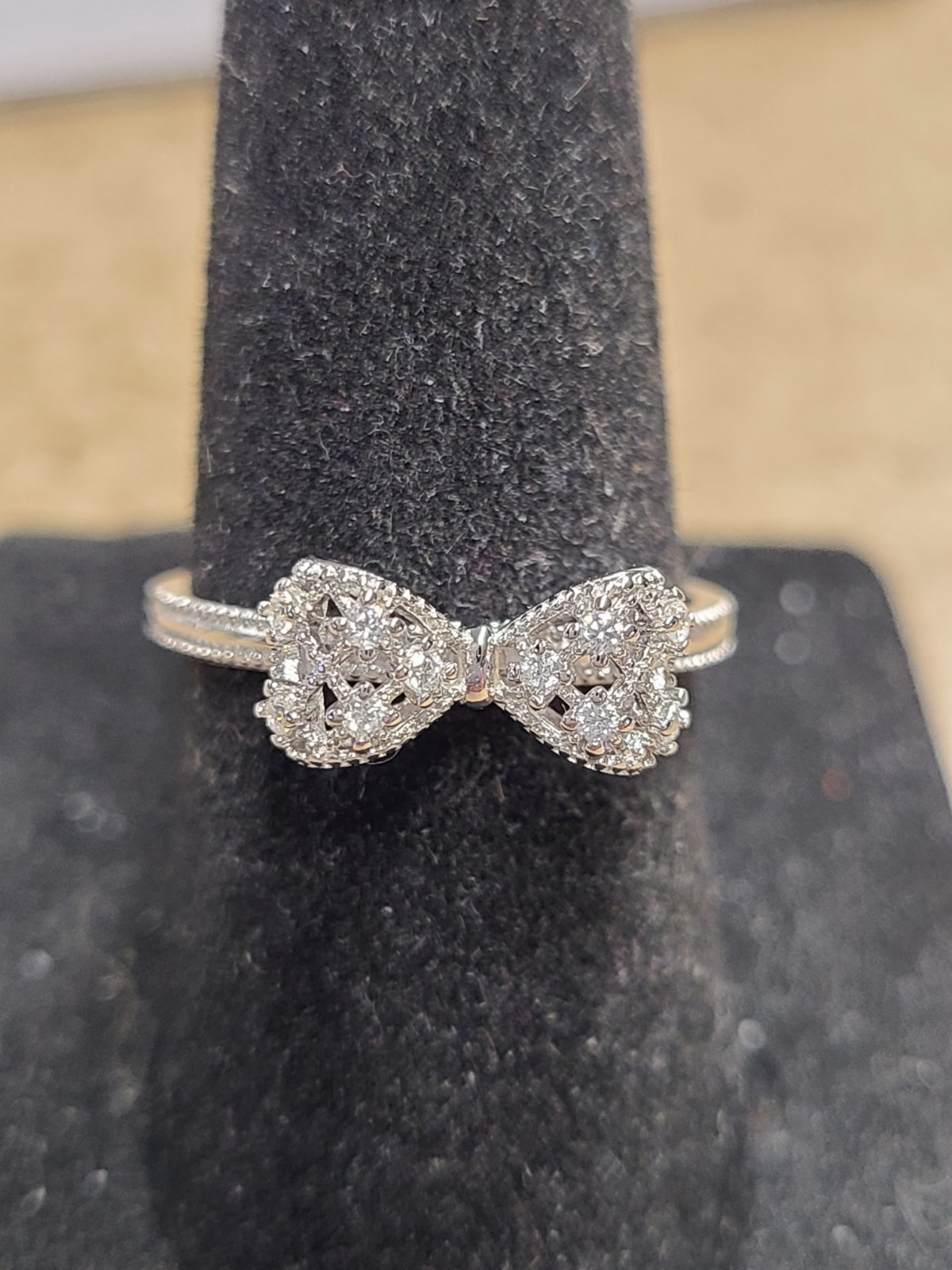 Sterling Silver Tiny Bow Ring Size 6 - image 1