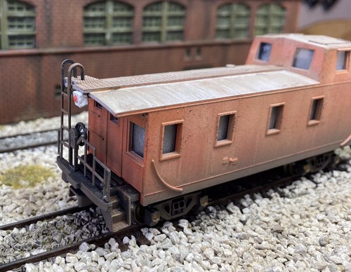 American HO Railroad Caboose, Bachmann, Repaint, Weathered - Bild 3 von 7