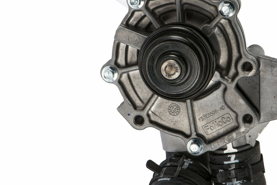 NEW OEM GENUINE Mazda 2000-2006 MPV Tribute V6 Water Pump Assembly ZZC0-15-010 — 第 3/4 张图片