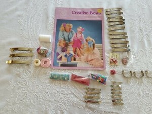 Hair bow making supplies  and booklet