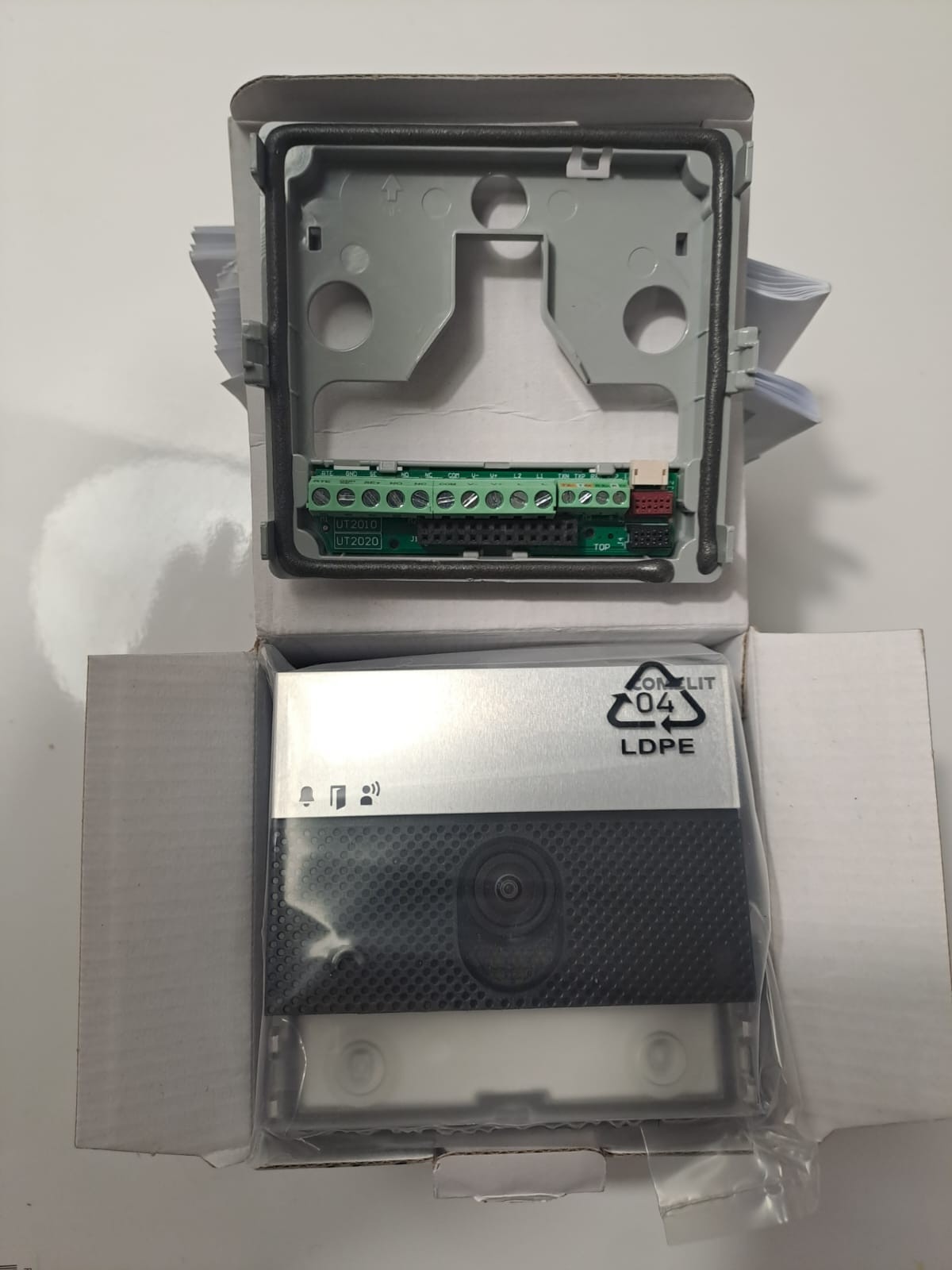 Module audio vidéo Comelit UT2020 platine de rue Ultra SB2 interphone caméra