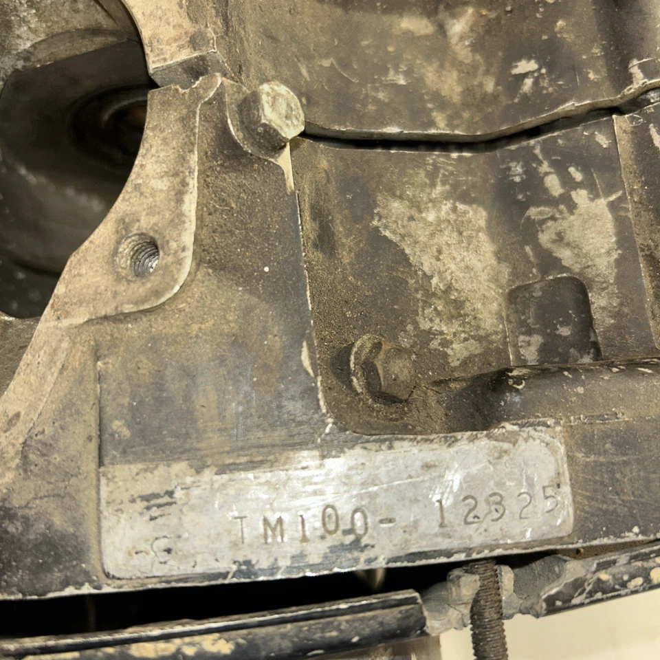Carcasas principales y transmisión Suzuki TM 100 OEM y restos de cubierta msg   Foto 2 de 4