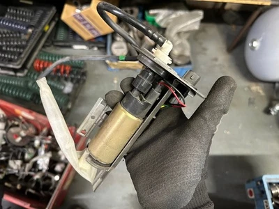 Ford Escort Fuel sender, for MK5 Escort, genuine ford - Image 1 of 3