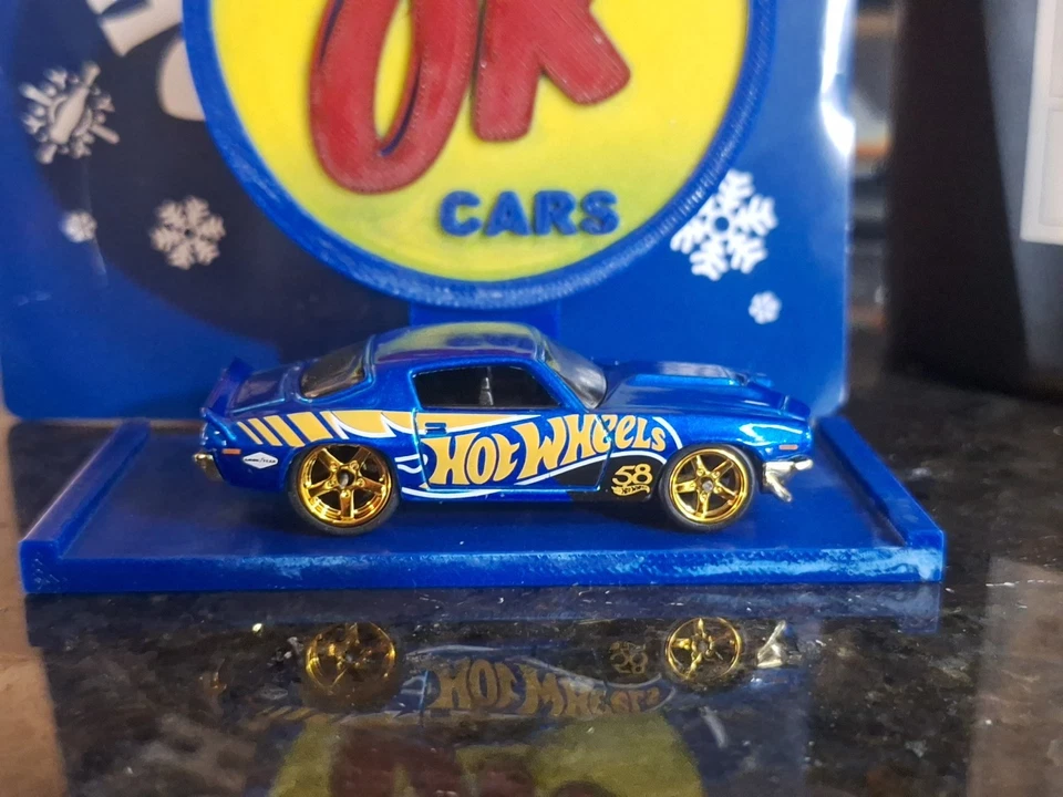 Camaro Hotwheels 58 aniversario personalizado 70 ruedas intercambiadas y sueltas Foto 2 de 4