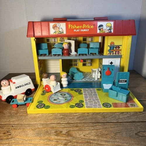 Vintage Fisher Price Little People Children’s Hospital Set 1976
