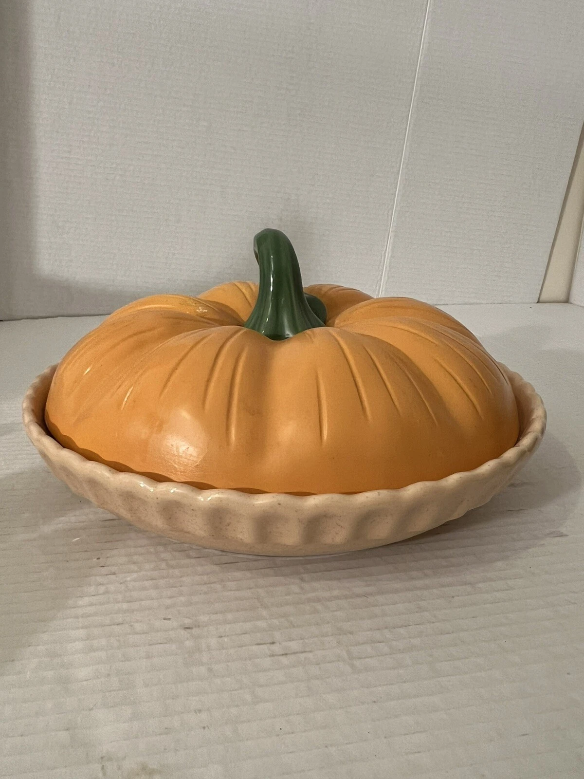 Vintage Ceramic Pumpkin Covered Pie Dish Lillian Vern 2 Piece 11” Diameter