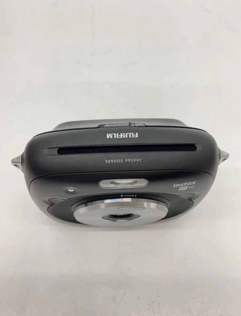 チェキ　instax SQ10 ブラック 前編】チェキの使い方講座！「“チェキスクエア” instax SQUARE SQ10