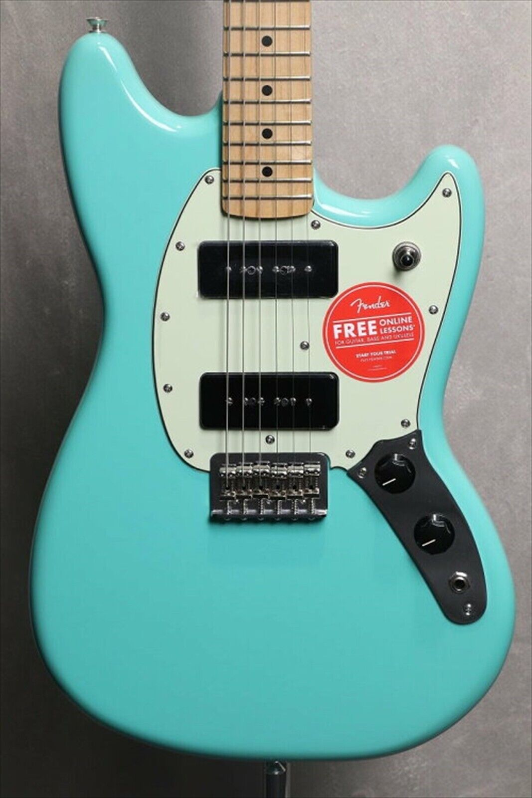 Fender Player Series Mustang 90 Maple Fingerboard Seafoam Green