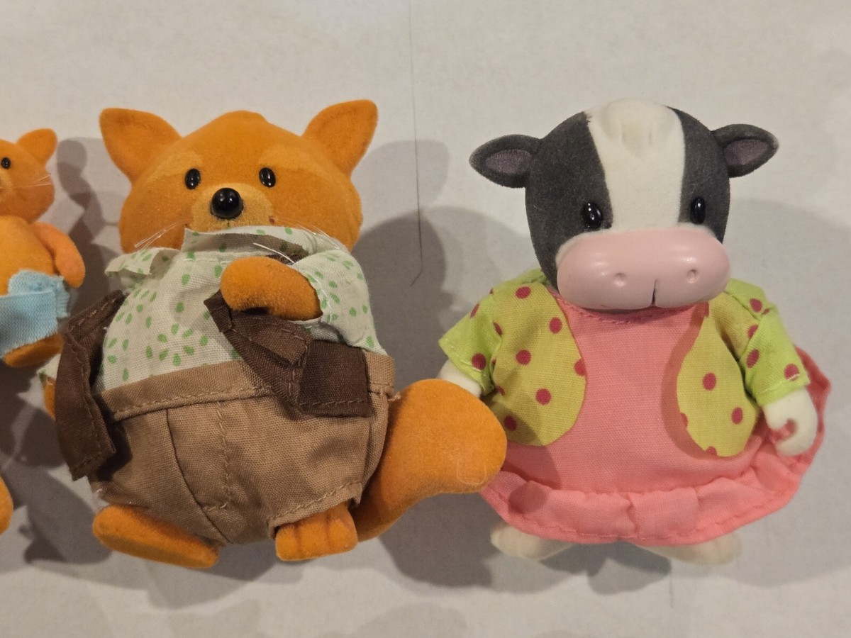 Li'l Woodzeez Lot of 8 Animal Figures Toys Fox Cows Beaver Raccoon