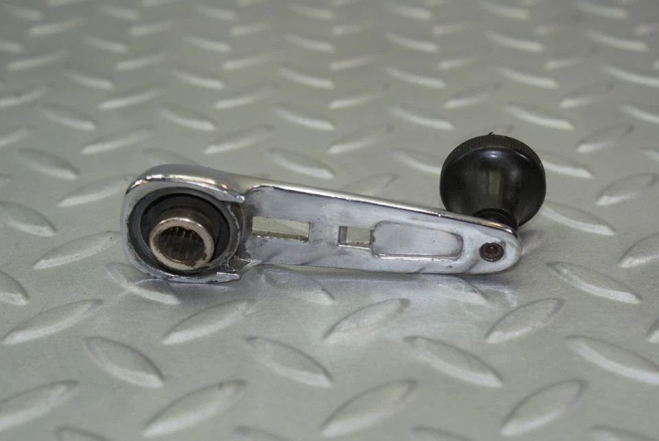 ♥3194� Mercedes-Benz W115 220D manivela elevador de ventana Foto 4 de 4