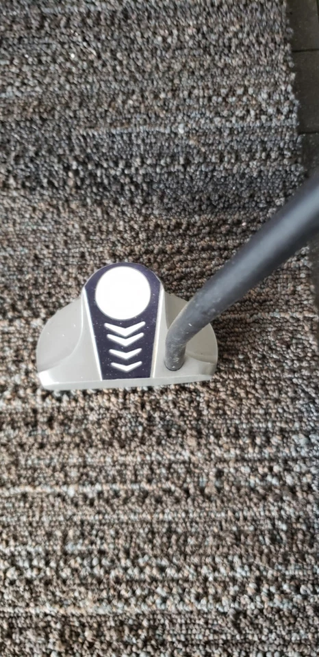 32.5 IN NEW CONFIDENCE JR TOUR MALLET PUTTER GOLF CLUB RH NEW CONDITION - Image 2 of 4