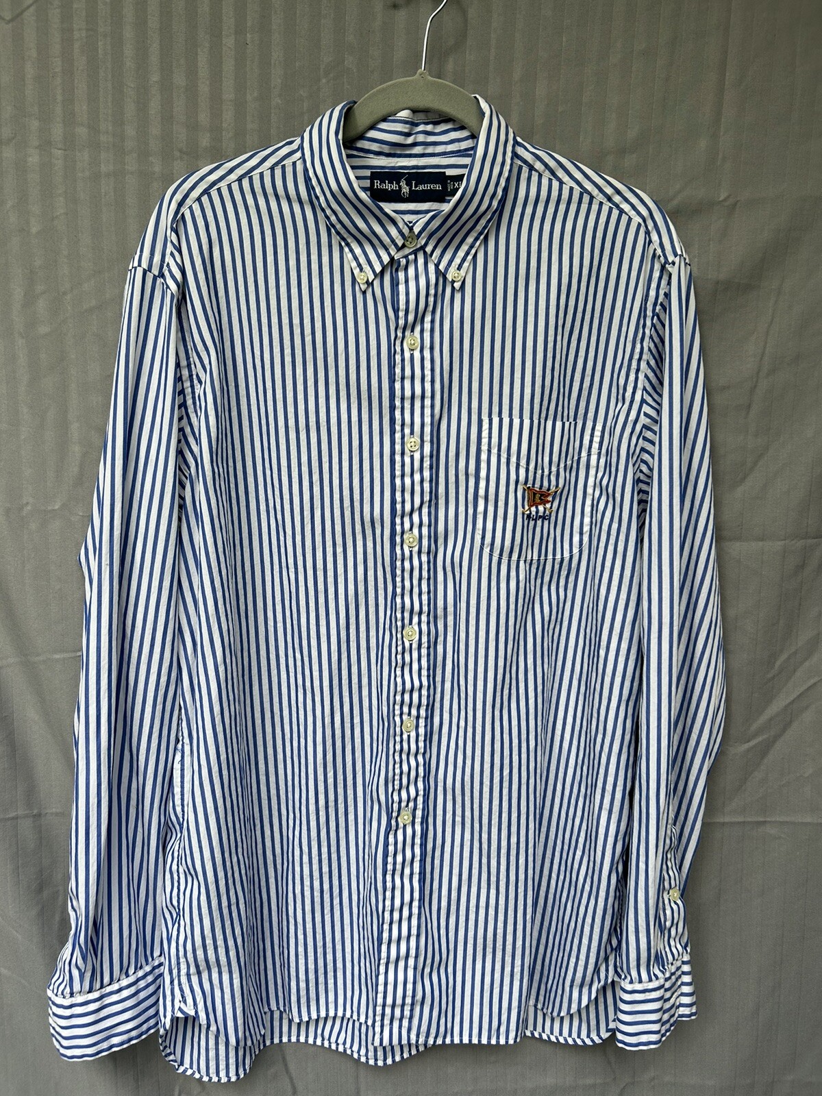 Ralph Lauren Men's buttondown shirt XL Blue/White stripe Cotton. RN