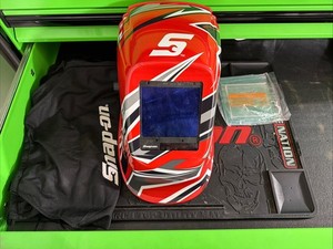 SNAP ON YA4618 AUTO DARKENING WELDERS HELMET Lightly Used Condition Free Shippin