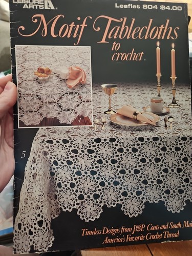 Leisure Arts Crochet Leaflet 804 Motif Tablecloths to Crochet