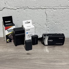 Sony Handycam HDR-CX210 5.3MP 30x Camcorder Tested with Battery