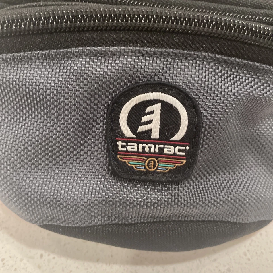 Tamrac 5525 Adventure Photo Hip Pack (Red/Black) - Image 2 of 4