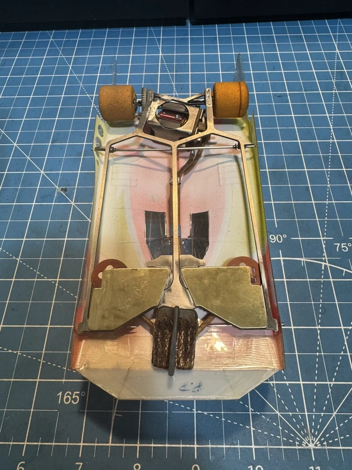 1/24 wing slot car Unknown Chassis With Koford Group-20 Motor - Image 4 of 4