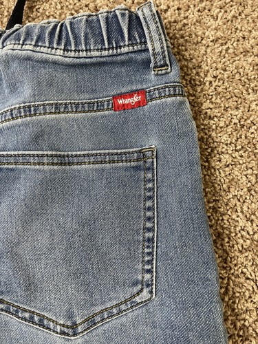 Wrangler Boy's Size 14 Adjustable Waist Medium Wash Stretch 5 Pocket Jeans EUC - Picture 5 of 9
