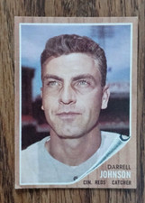 Darrell Johnson, Cincinnati Reds, Catcher, 1962 Topps Baseball Card #16