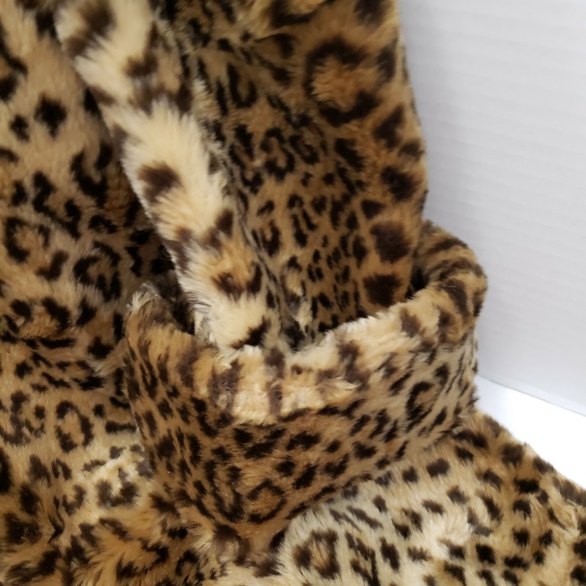 J Percy for Marvin Richards Womens Lush Leopard Cheetah Coat Faux