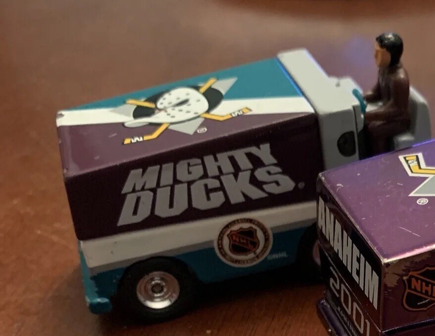 ザンボニー型貯金箱 ② Mighty Ducks