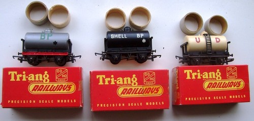 12 x Triang Railway Wagons - - Picture 3 of 7