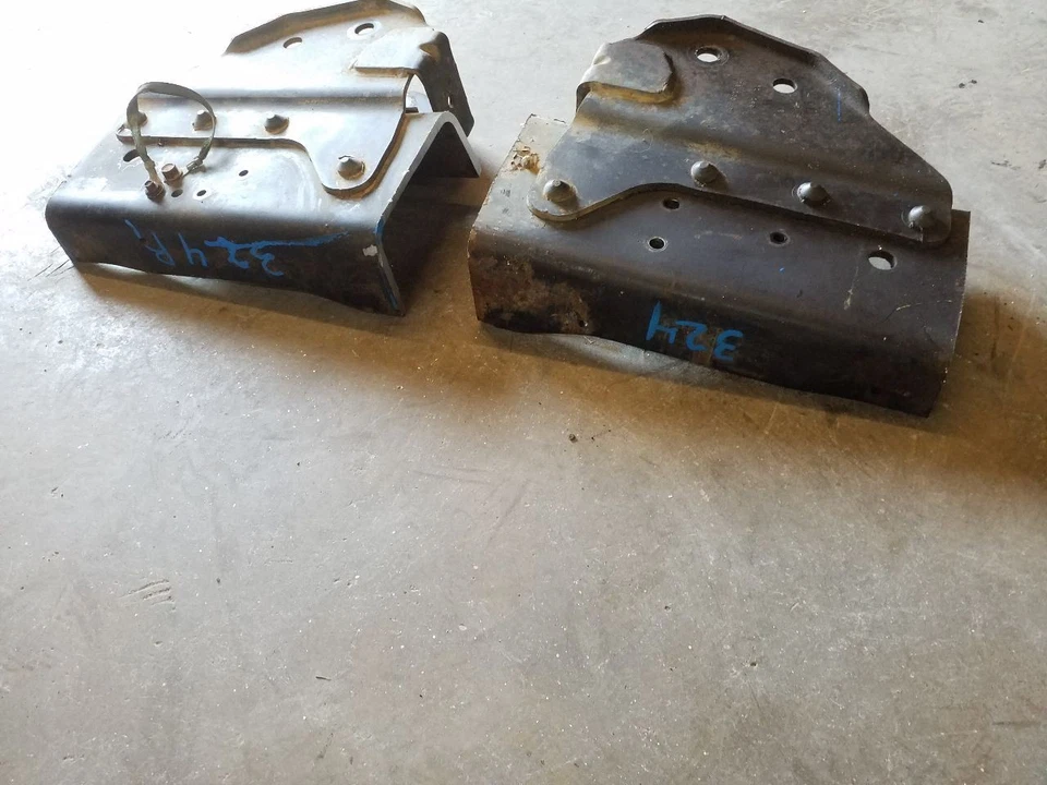 Juego de soportes de brazo de control de radio 4x4 | Se adapta a Ford F350 F450 DRW 2008-2009 Foto 4 de 4