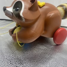Vintage Fisher Price ROLY RACCOON Pull Toy Quaker Oats Co. Pull String 1979
