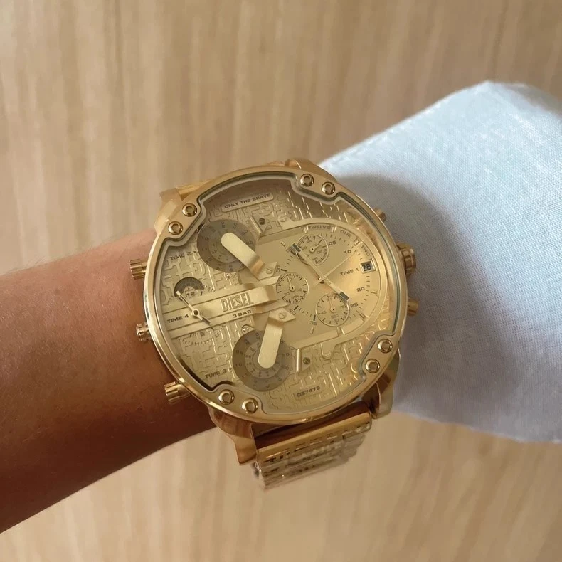 2025 New Diesel Mr. Daddy 2.0 Gold Chronograph Men's Watch DZ7479 Oversized 57mm - Image 4 of 4