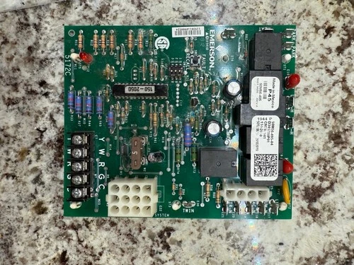 TRANE 50M56-495-04 EMERSON  Furnace Control Circuit Board D345780P01 B21