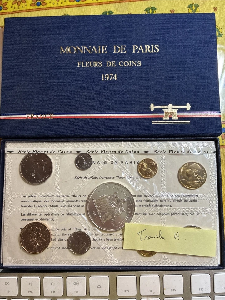 France 1974 FDC COFFRET 9 pieces monnaie de paris fleurs de coin - Photo 1/1