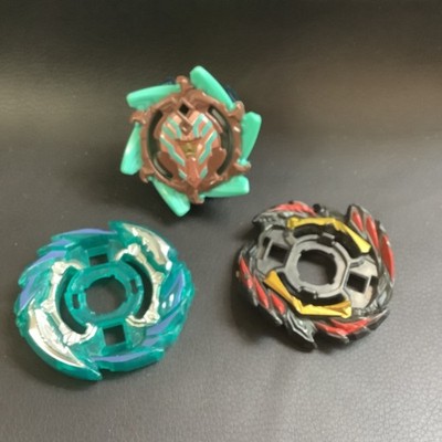 Beyblade Burst Surge Sling Shock Sphinx S4 F0610  And 2 Other Beyblades