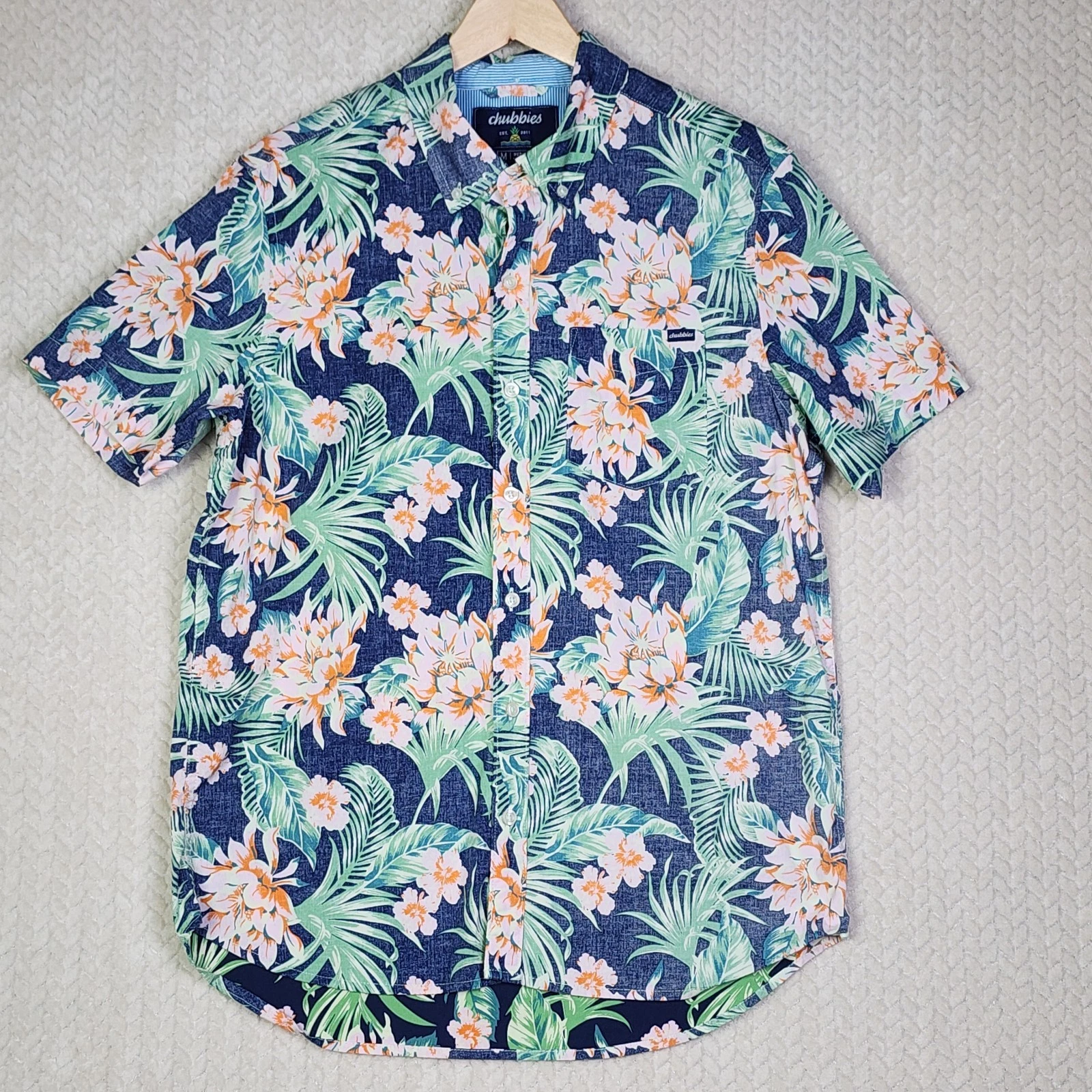 Chubbies Hawaiian Shirt Mens Medium Regular Fit Floral Print Short Sleeve