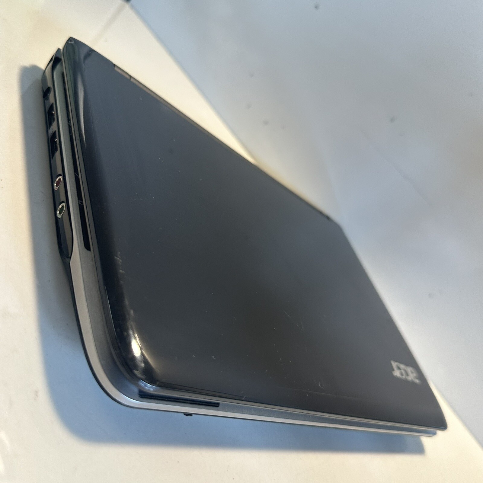 Acer Aspire One ZA3 11.6" Intel Atom 1GB RAM 160GB HDD - Picture 7 of 10