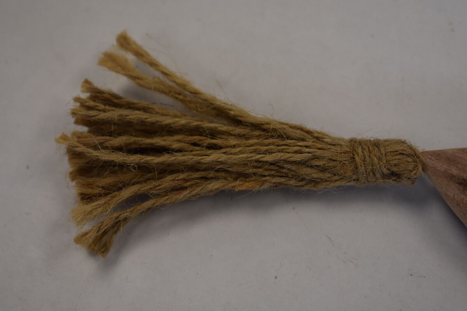 Creative Co-Op Paulownia Wood Beads w Heart Pendant & Jute Tassel DF2773