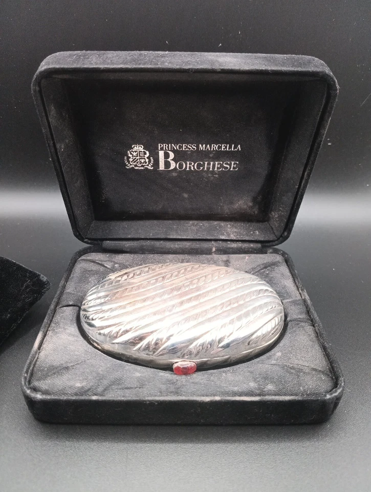 EUC NIB Vintage Princess Marcella Borghese Limited Edition Compact Powder Milano - Image 2 of 4