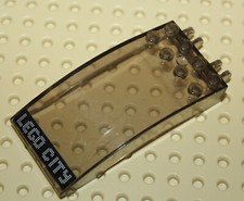 Lego Windscreen 8x4x2 Curved ref 46413pb005 for set 7938 Passenger Train