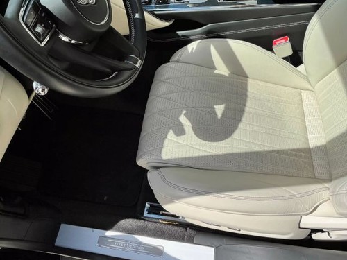 2021 Bentley Flying Spur V8 Sedan 4D - Picture 14 of 24