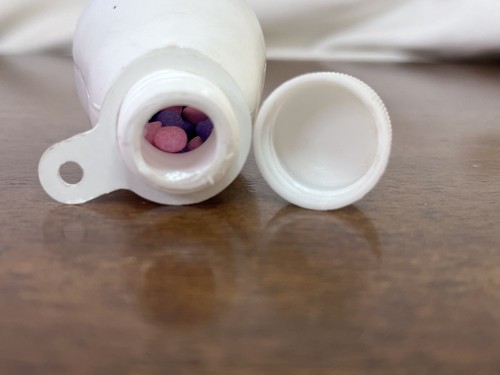 RARO contenitore caramelle in novità a forma di dente tappo a torsione decorazione ufficio dentista - Foto 5 di 6