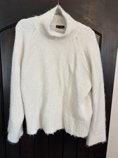 Gap Women  s Fluffy Sweater Size S