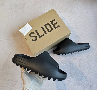 Yeezy Slides - Onyx - 42 - Neu OVP