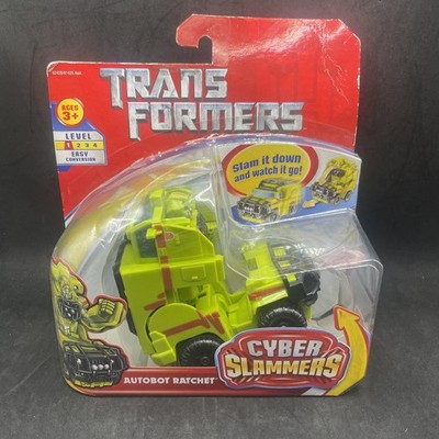 NEW MOC Transformers Movie RATCHET Cyber Slammers 5  Figure Hasbro (2008)