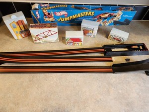 Vintage 1982 Hot Wheels JUMPMASTER Track Set Copyright 1975 As Is