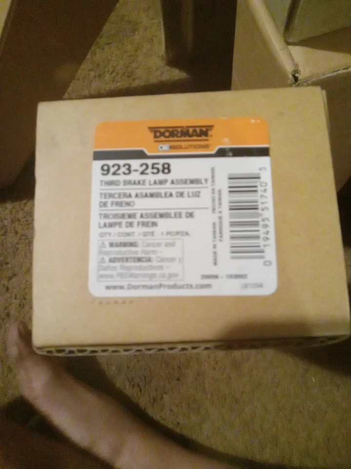 Tercera luz de freno LED 2006-2010 Jeep Commander OEM 55157446AC Foto 4 de 4