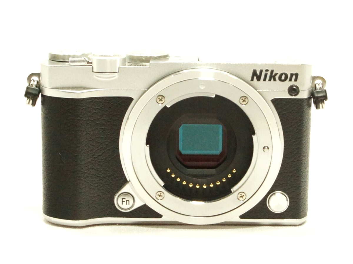 Excellent!!]Nikon 1 J5 Silver 20.8 MP Digital Camera+10-30mm