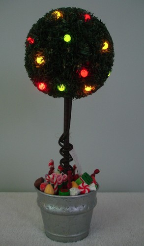 Hallmark Lighted Keepsake Sugar Plum Tabletop Topiary tree | eBay