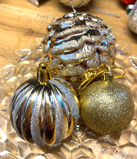 3 Shiny Gold Glitter Textured Ball Shatterproof Christmas Ornaments 2"-3"
