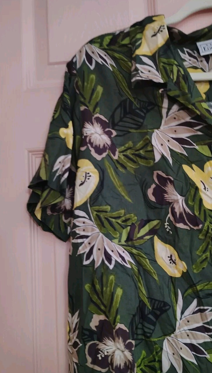 Basic Editions Floral XL💯% Polyester Short Sleev… - image 2